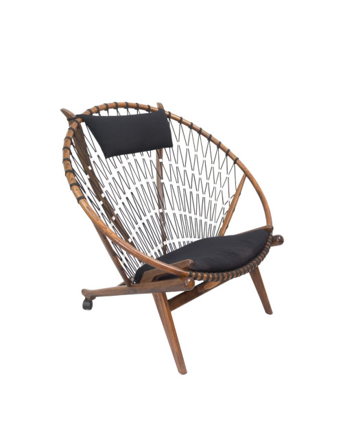 LAZY ARMCHAIR