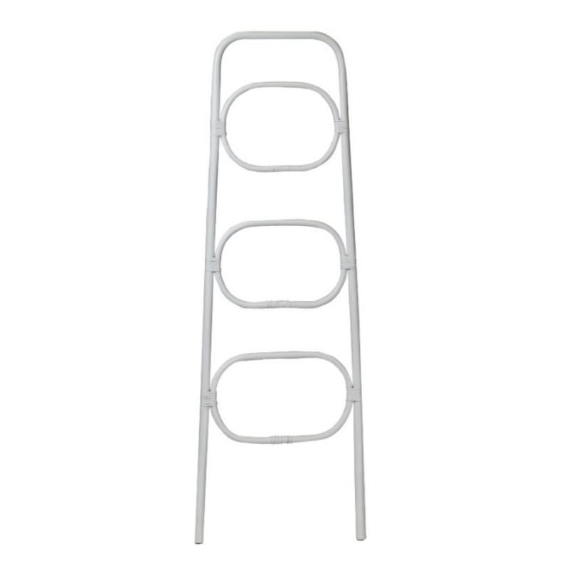 RATTAN TOWEL HOLDER
